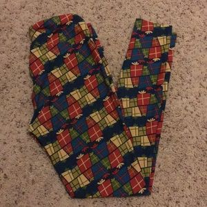 LuLaRoe OS Christmas Presents leggings